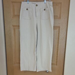 Ophelia Roe Chic Cream‎ Wide-Leg Crop Pants with Button Accents